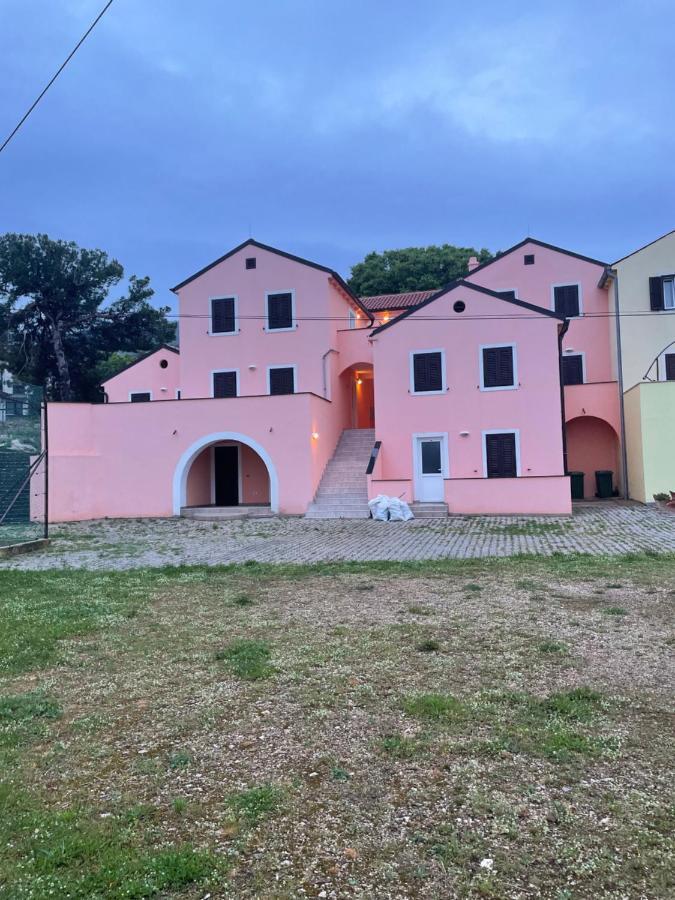 Accordi Lontani Apartment Nerezine Bagian luar foto
